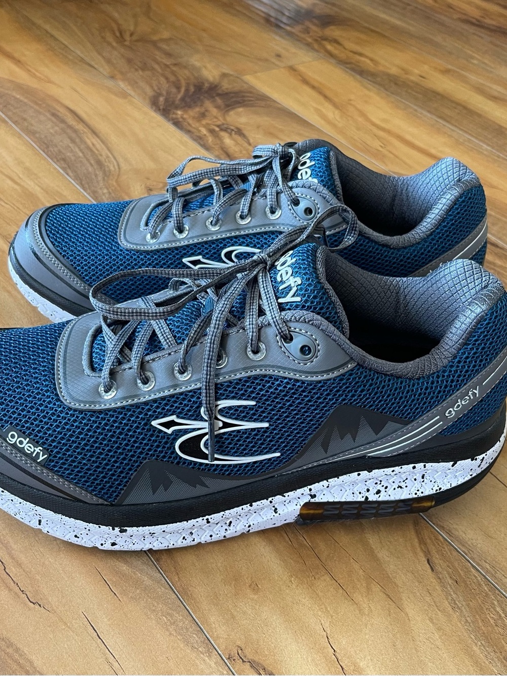 G Defy - Men’s Walking Shoes - Size 12
